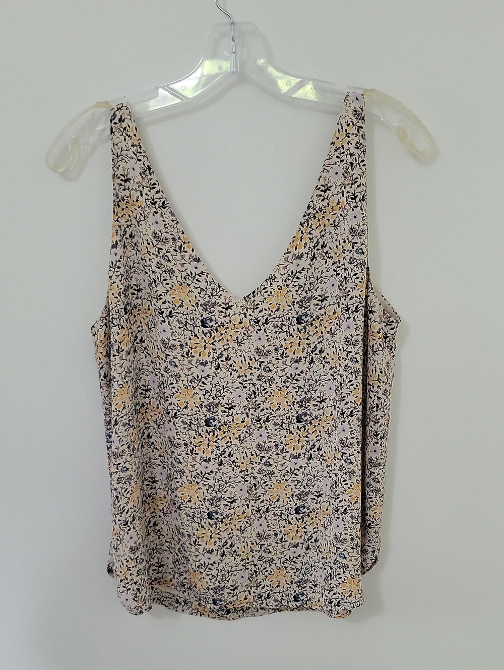 LOFT Floral V-Neck Flowy Tank Top, Size Medium - Picture 5 of 6